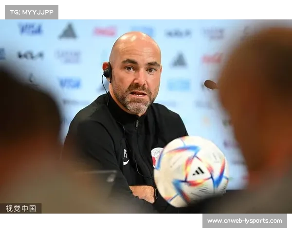 教练组包含外籍成员，桑切斯、洛伦特助阵战术设计